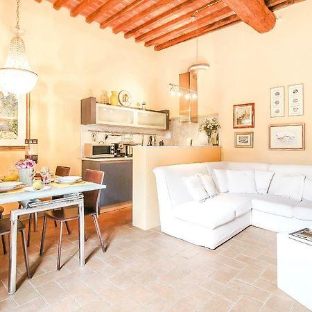 Apartment Guinigi With Private Courtyard Lucca Dış mekan fotoğraf