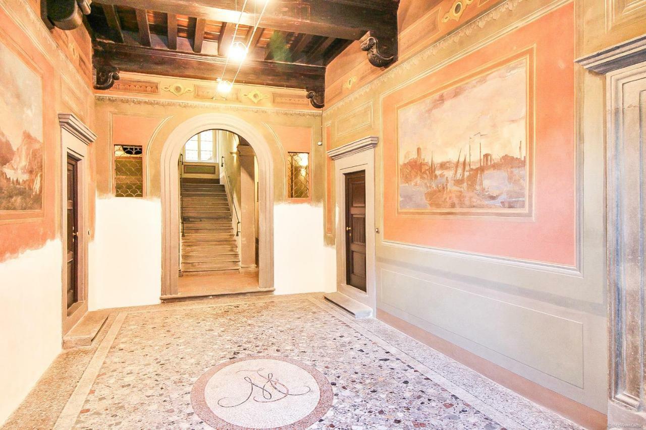 Apartment Guinigi With Private Courtyard Lucca Dış mekan fotoğraf